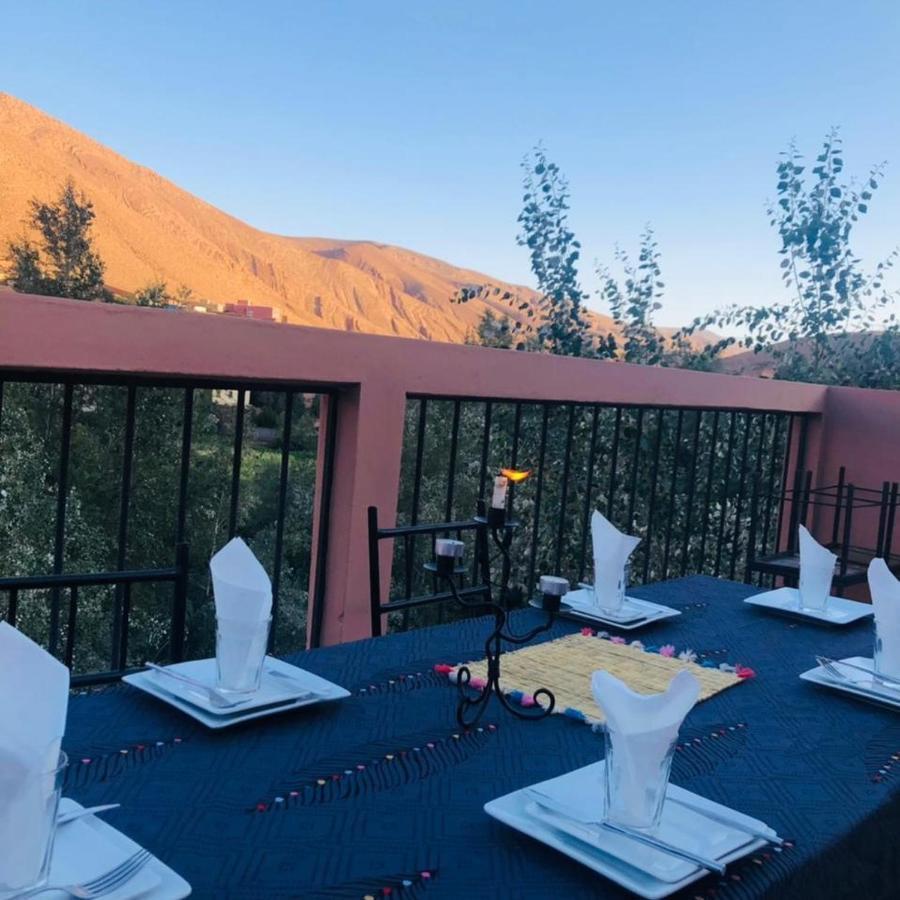 AUBERGE DE LA RIVIÈRE Du DADÈS Boumalne Esterno foto