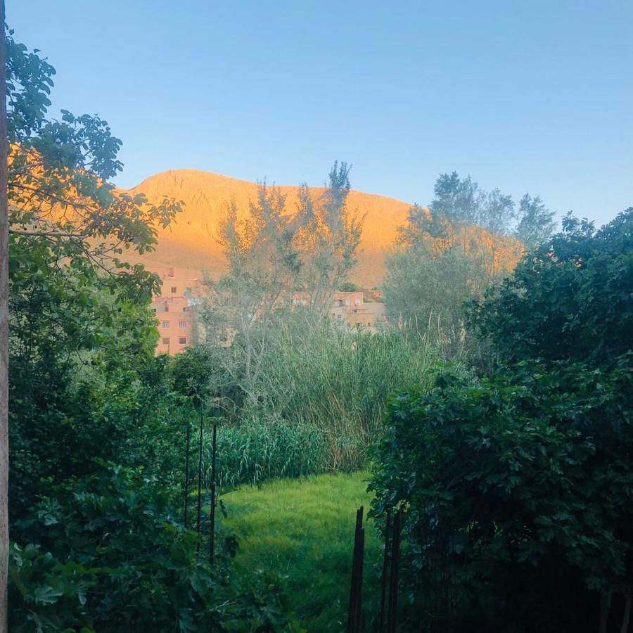 AUBERGE DE LA RIVIÈRE Du DADÈS Boumalne Esterno foto